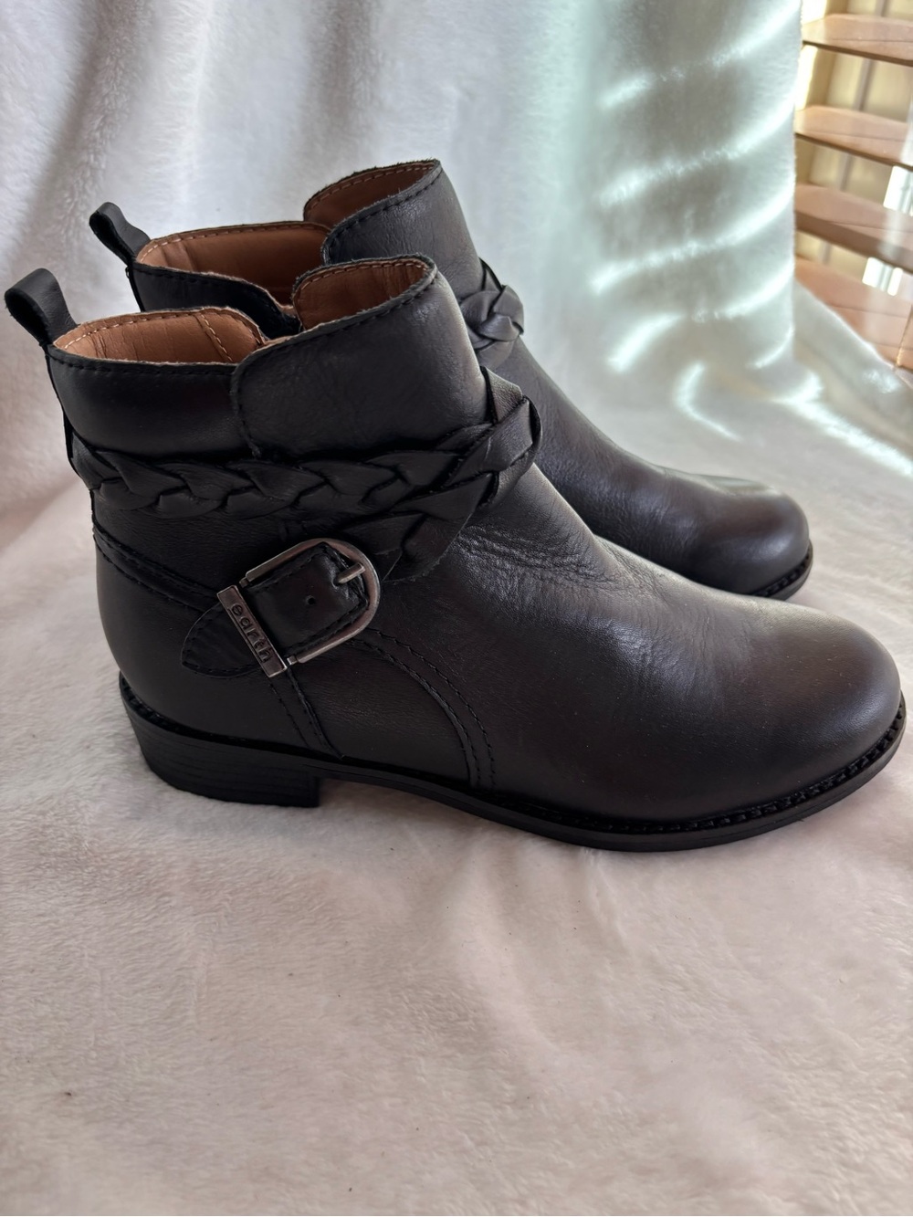 Earth Nicole Braided Leather Boot Black Size 6